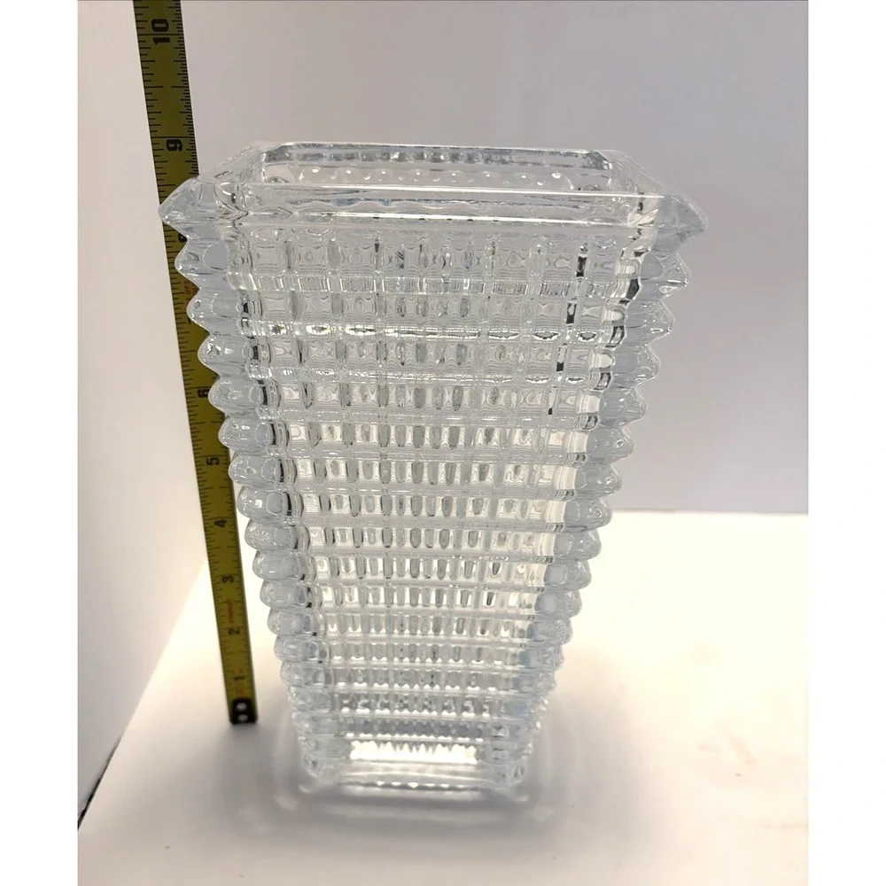 Large Rectangular Vase in the Style of Baccarat Crystal Modern Clear Sparkly Eye